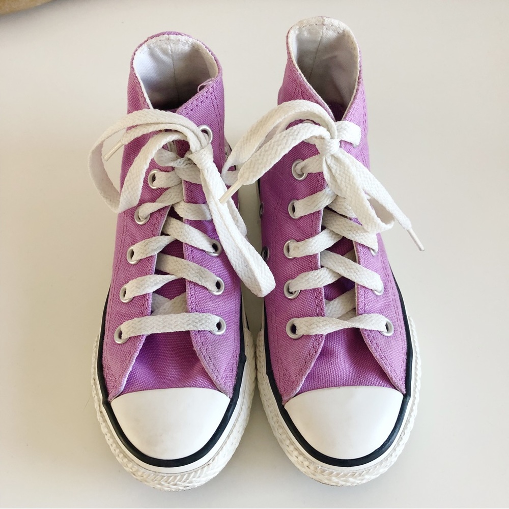 EUC Converse Chuck Taylor All Star High Fuchsia Glow Size 10.5 Girl’s Sh…